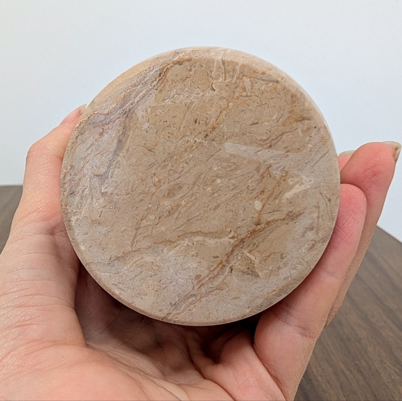 Small Warm Tan & Brown Marble Solid Stone Footed Vase Lots Of Beautiful Vaining - Picture 5 of 7